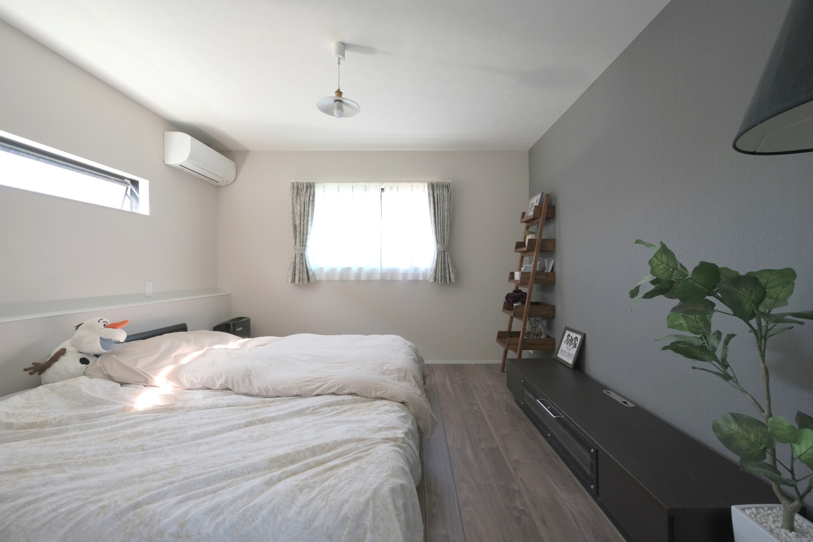 隠して魅せる家